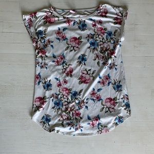 Flower tunic short sleeve sz small